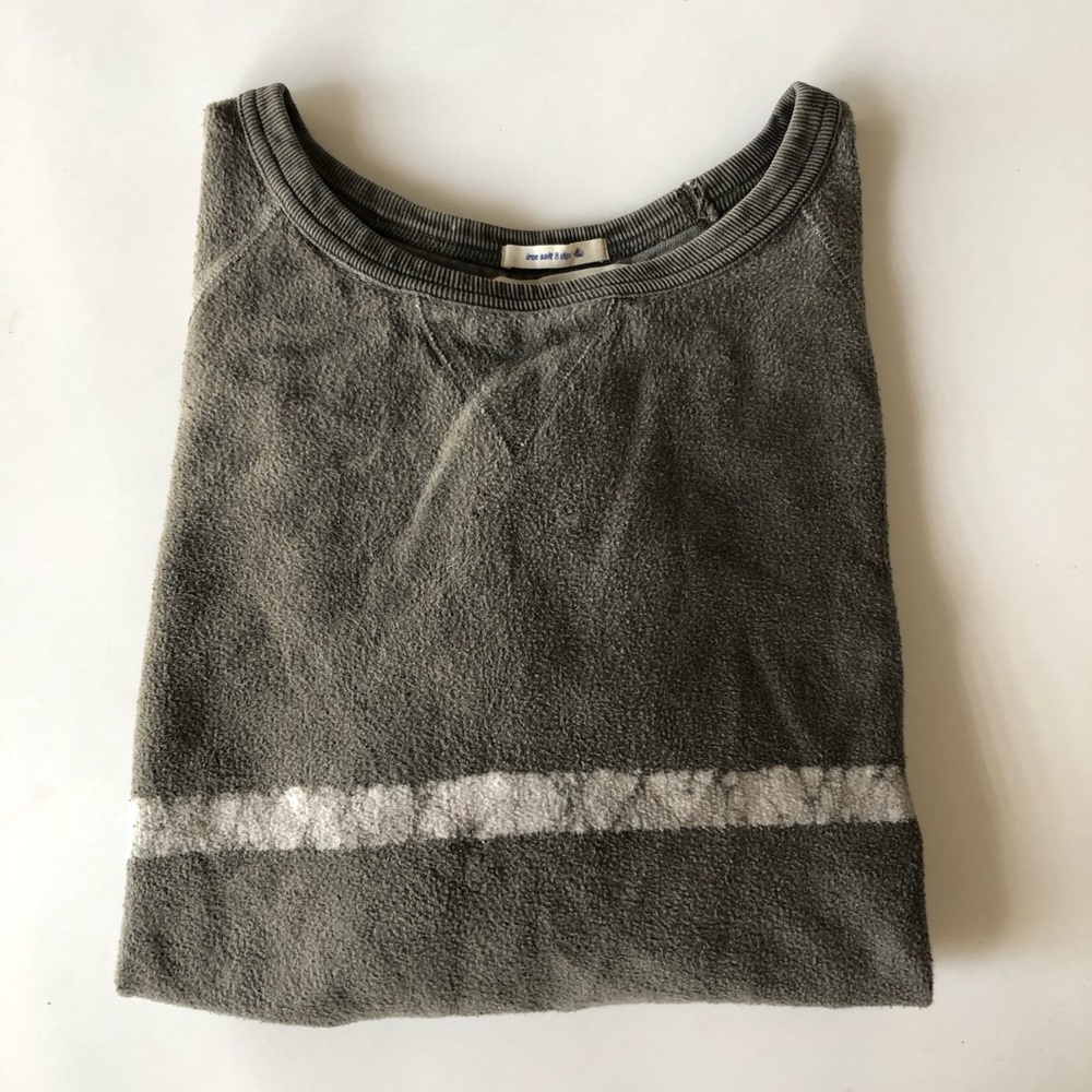 IOAN Cropped Crewneck iron relief dye